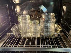 Sterilizing jars for Jam